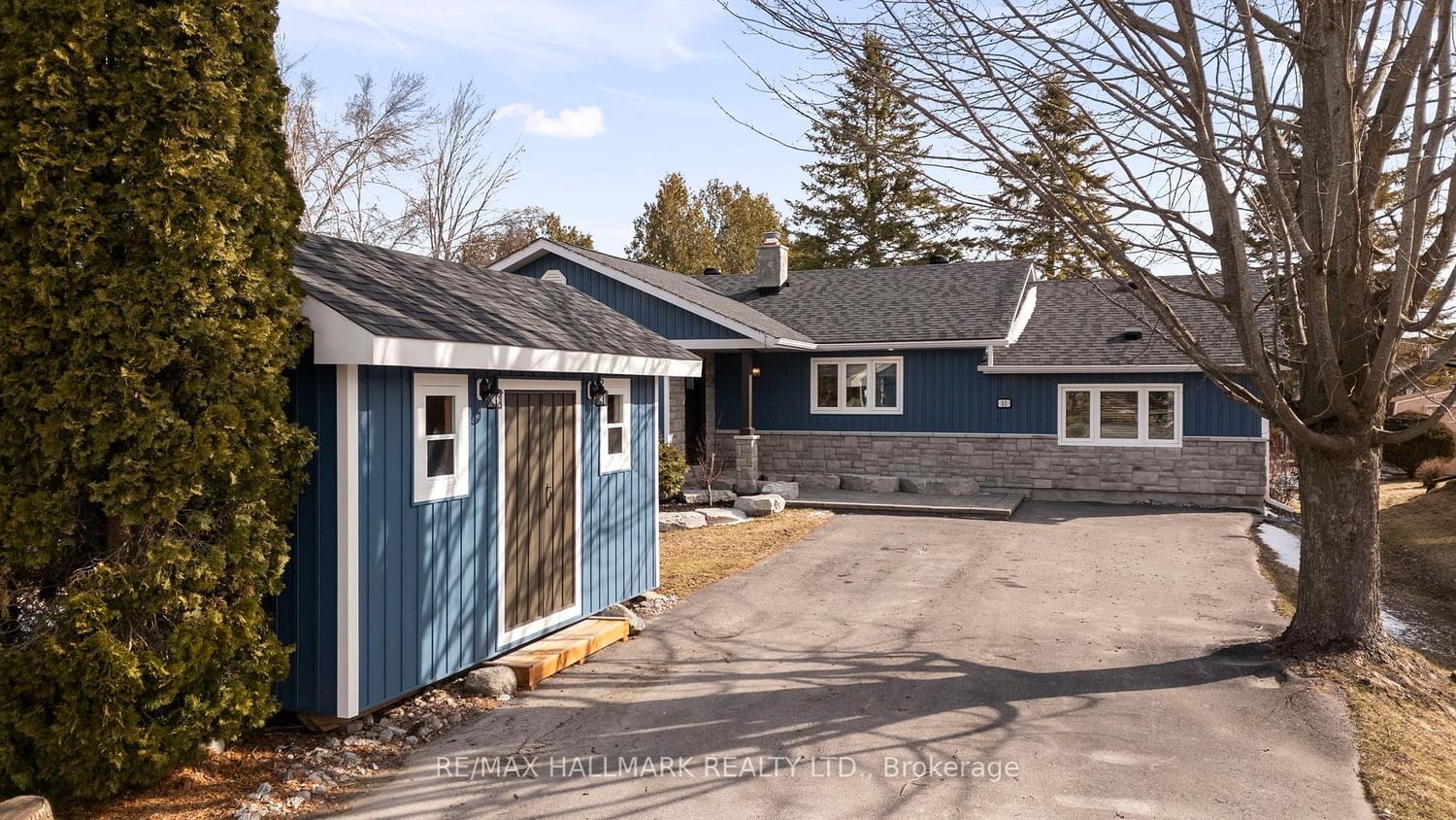 Detached House for sale at 13 Pinetree Court, Ramara, Rural Ramara, L0K 1B0 - MLS: S12074751