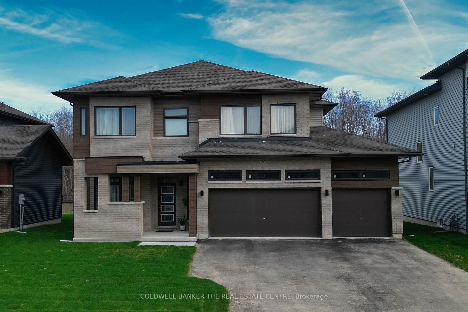 Detached House for sale at 3153 Searidge Street, Severn, West Shore, L3V 8R1 - MLS: S12076084