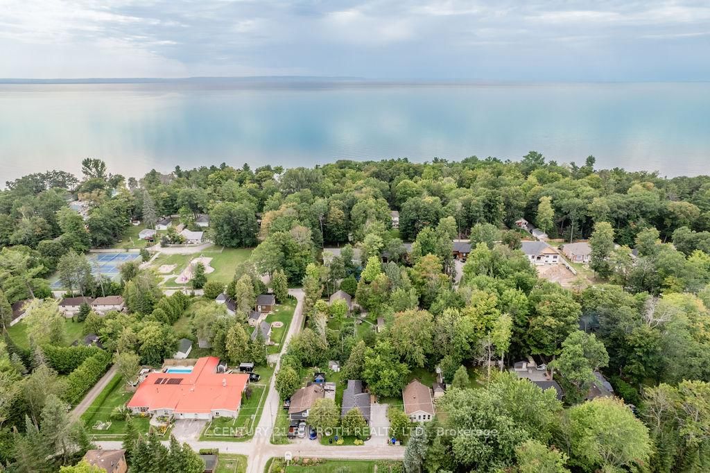 Detached House leased at 27 Roc Road, Tiny, Rural Tiny, L0L 2J0 - MLS: S12077656