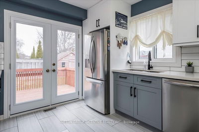 392 Big Bay Point Rd, Barrie - Painswick North image-0-4