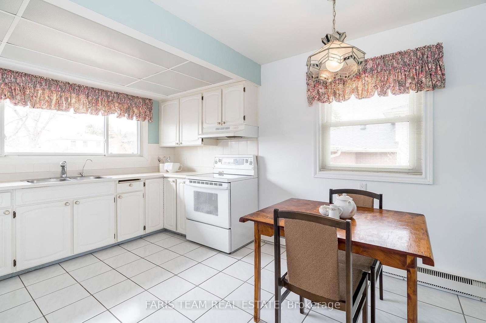 Detached House sold at 37 Varden Avenue, Barrie, Codrington, L4M 4P2 - MLS: S12079239