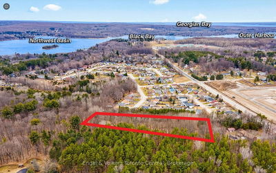 1056 Fuller Ave, Penetanguishene - Penetanguishene