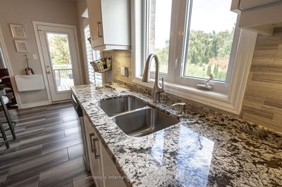 17 Mair Mills Dr, Collingwood - Collingwood image-0-4