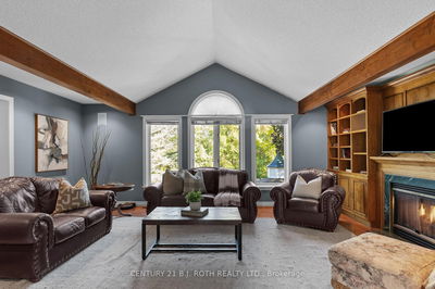 65 BARRE Dr, Barrie - Painswick North image-0-4