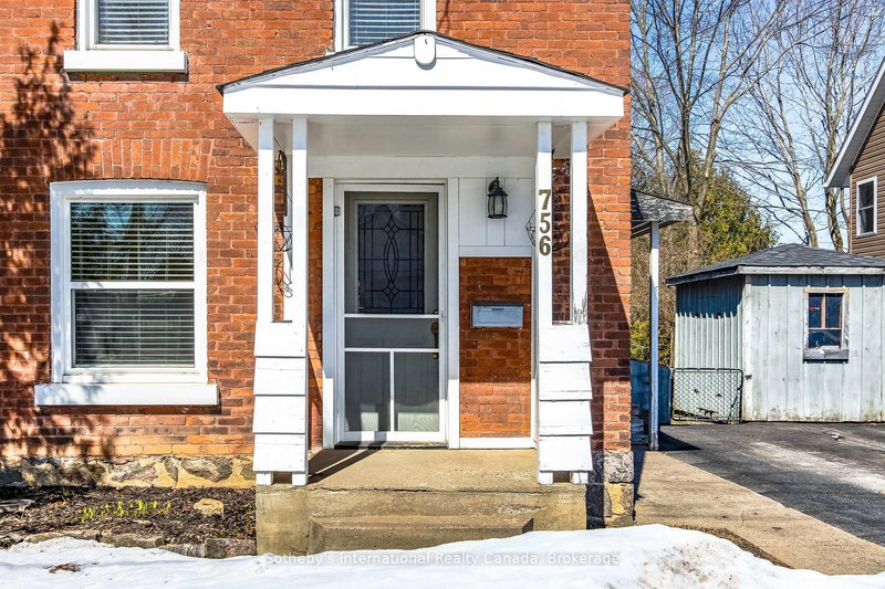 756 Quebec St, Midland, L4R 1E8 | Image 3