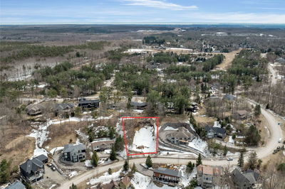 12 Valleycrest Dr, Oro-Medonte - Horseshoe Valley image-0-1