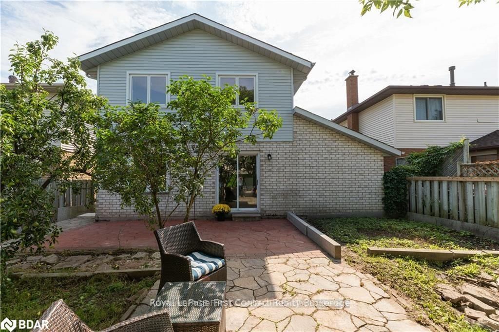 Listing Image 3