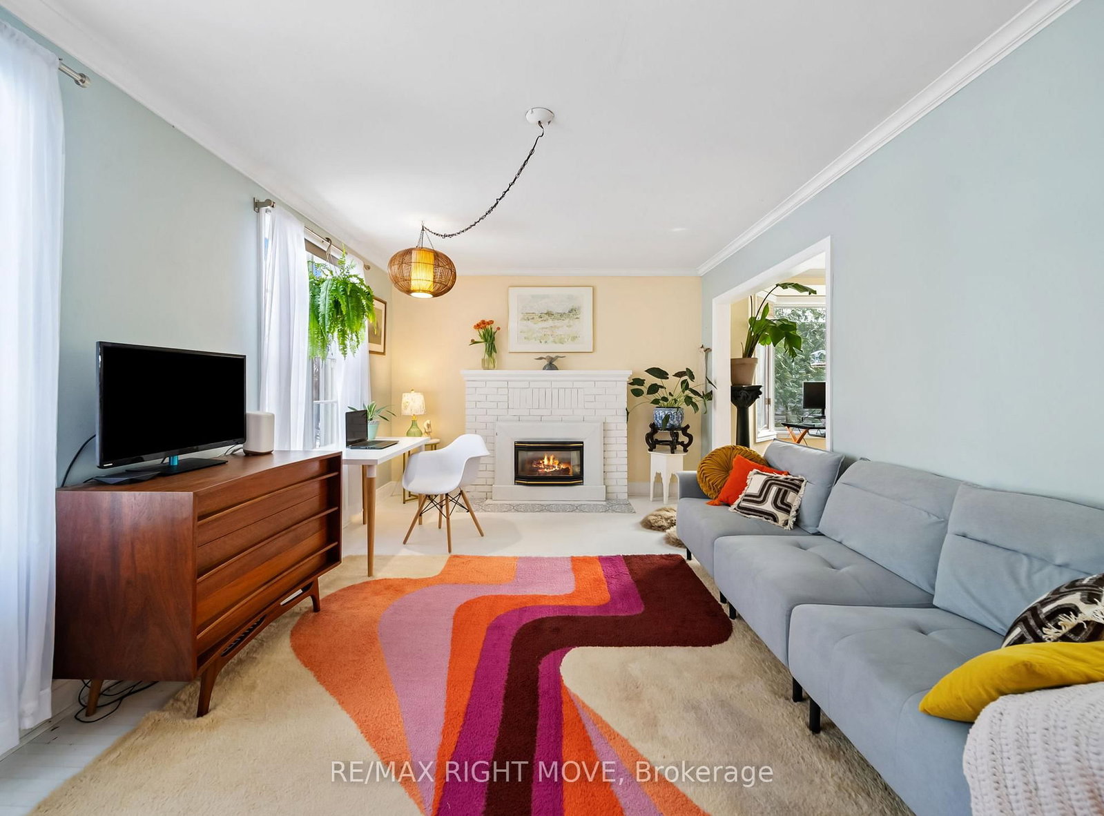 Listing Image 3