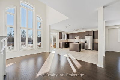 27 PEARL St, Wasaga Beach - Wasaga Beach image-0-4