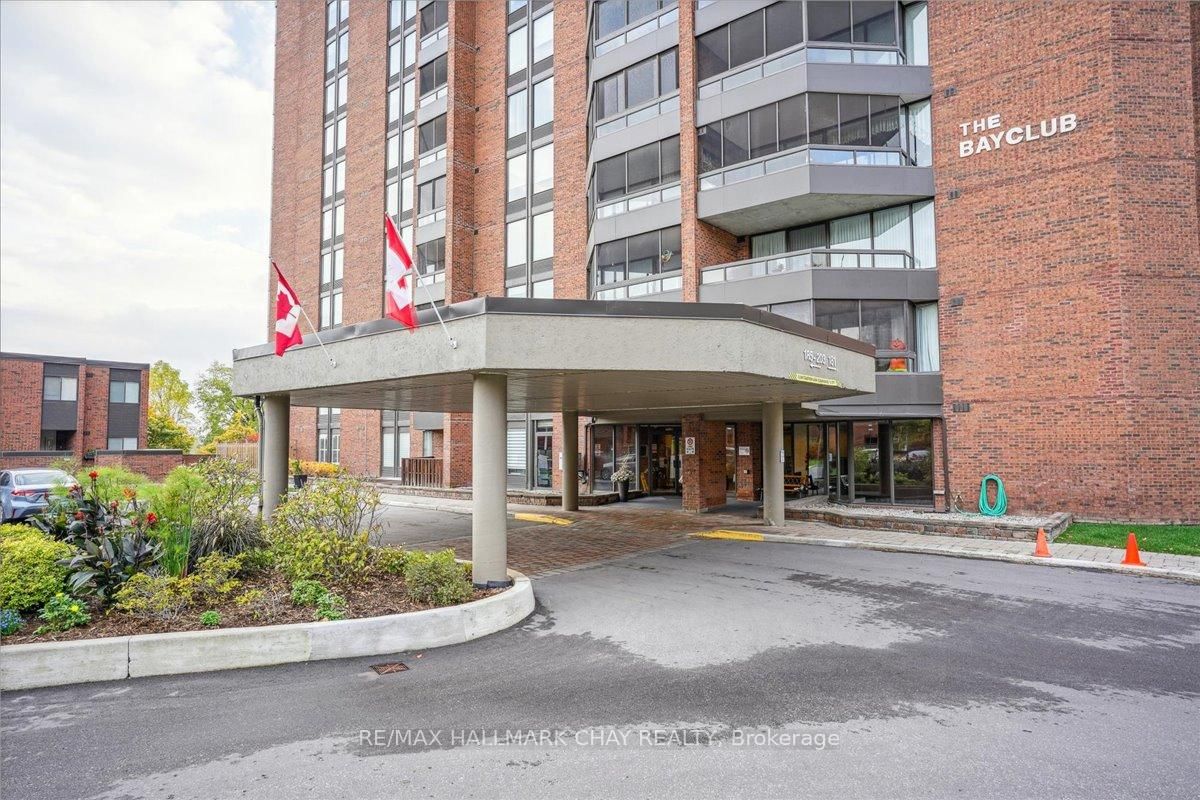Condo for sale at 204-181 Collier Street, Barrie, City Centre, L4M 5L6 - MLS: S12096567