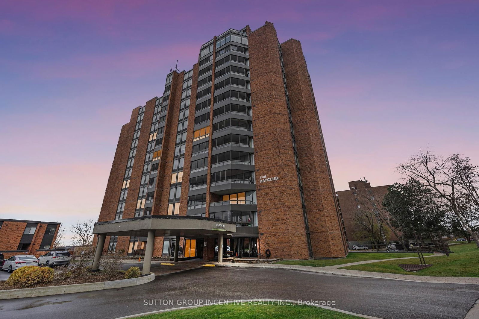 Condo for sale at 104-181 Collier Street, Barrie, North Shore, L4M 5L6 - MLS: S12097142