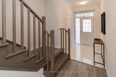 15 Rochester Dr, Barrie - Innis-Shore image-0-3