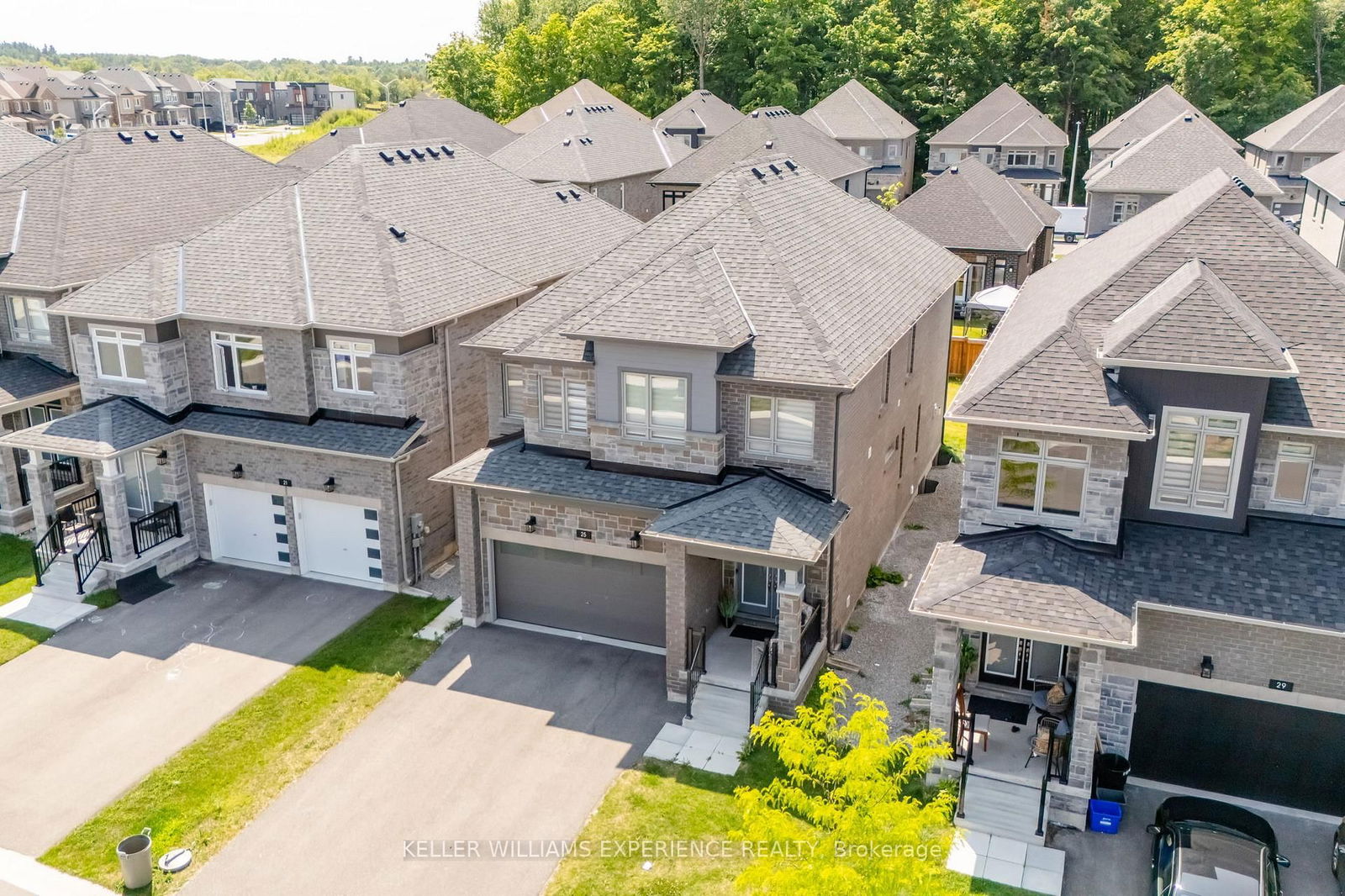 Detached House for sale at 25 Paddington Grve, Barrie, Holly, L9J 0J3 - MLS: S12101036