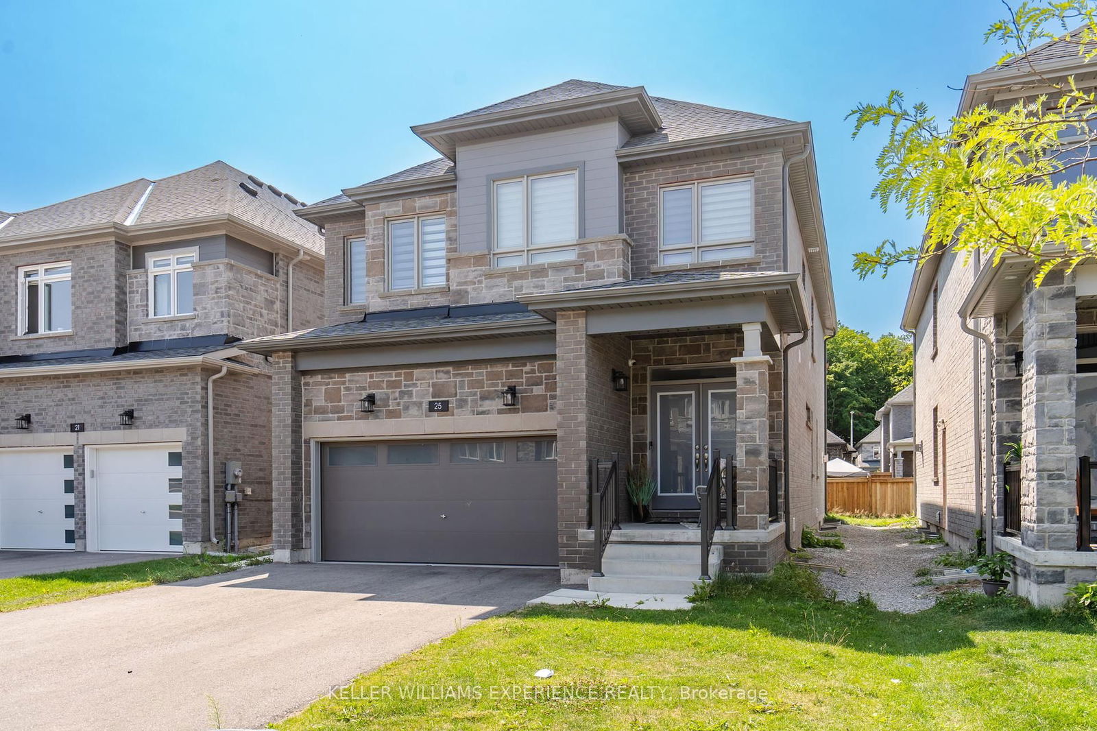 Detached House for sale at 25 Paddington Grve, Barrie, Holly, L9J 0J3 - MLS: S12101036