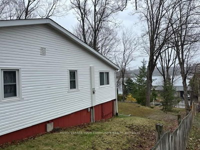 452 Champlain Rd, Penetanguishene - Penetanguishene image-0-2
