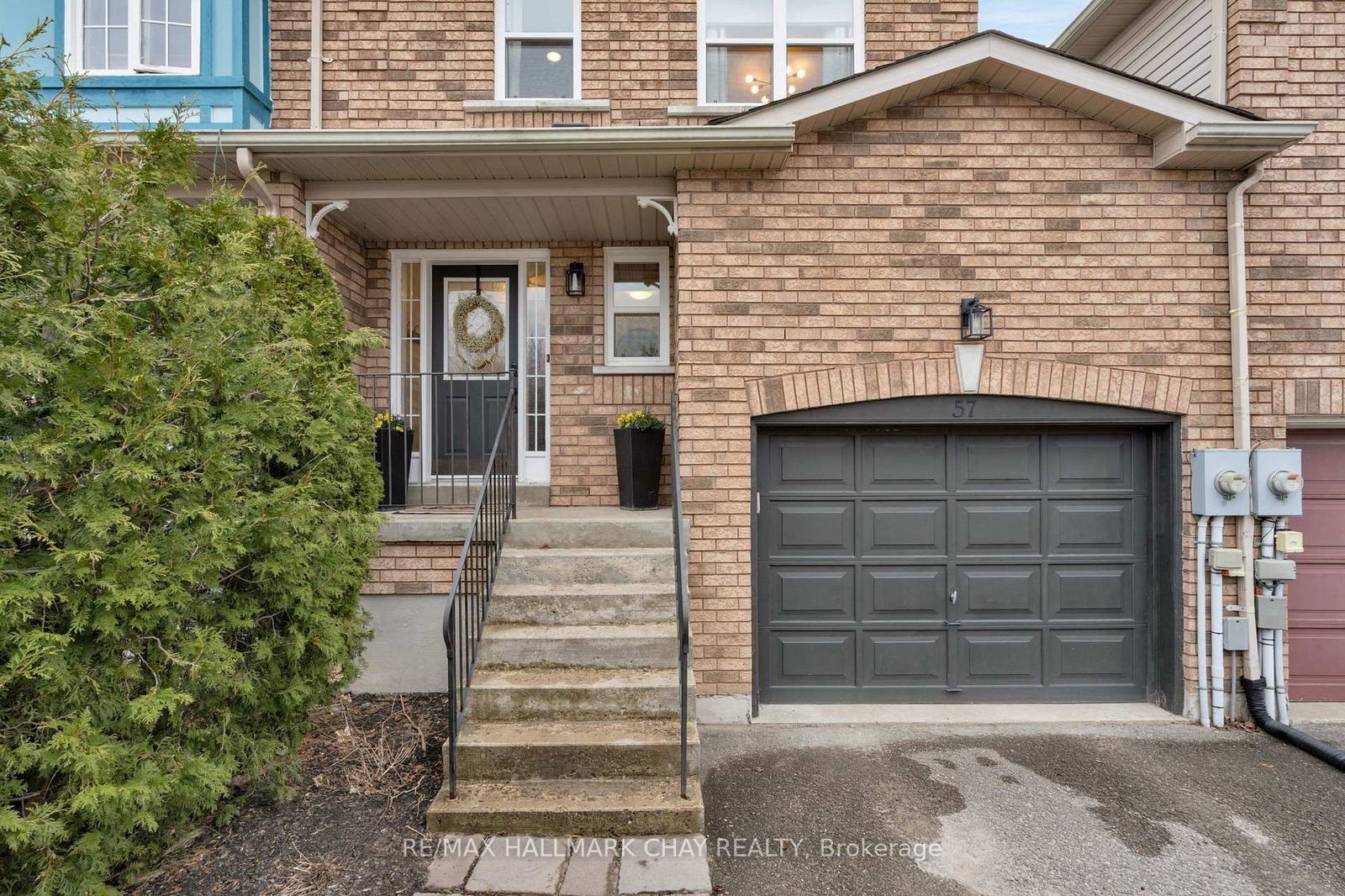 Townhouse for sale at 57 CUNNINGHAM Drive, Barrie, Ardagh, L4N 8L4 - MLS: S12102623