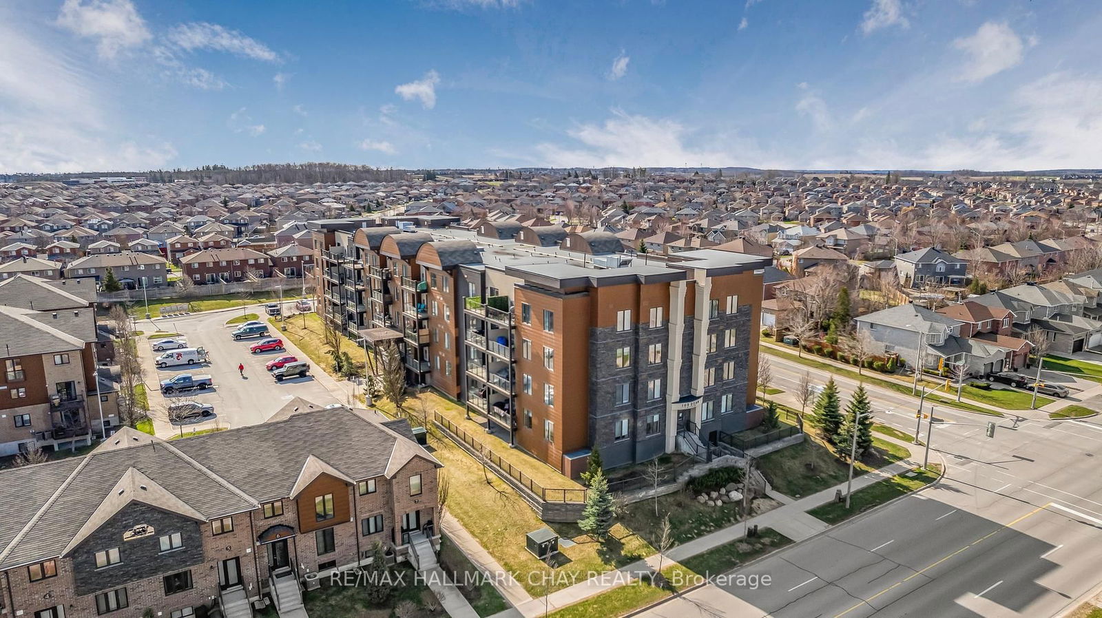 Condo for sale at 107-100 Dean Avenue, Barrie, Painswick South, L9J 0H1 - MLS: S12102802