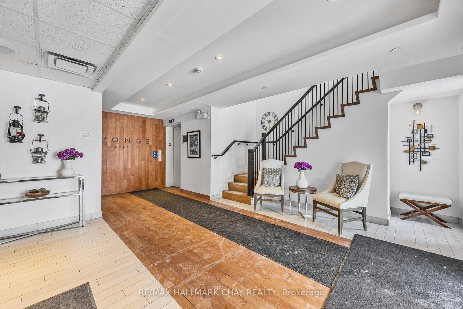 Condo for sale at 107-100 Dean Avenue, Barrie, Painswick South, L9J 0H1 - MLS: S12102802