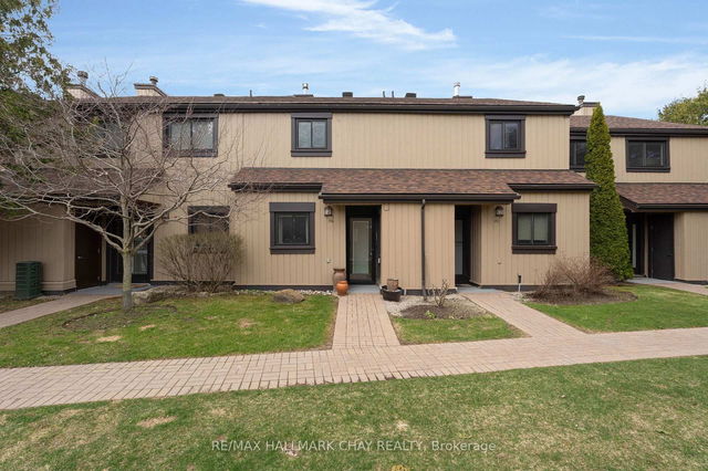 172 Escarpment Crescent