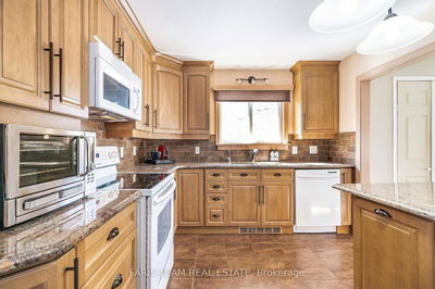 47 Briar Rd, Barrie - Allandale Heights image-0-2