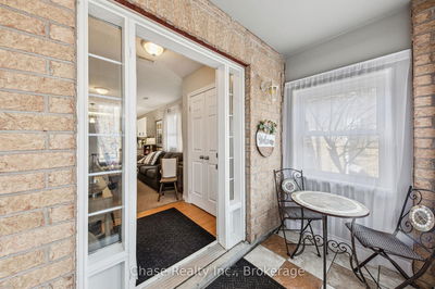 239 Yonge St, Midland - Midland image-0-3