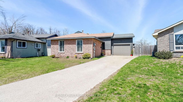 51 Christie Crescent