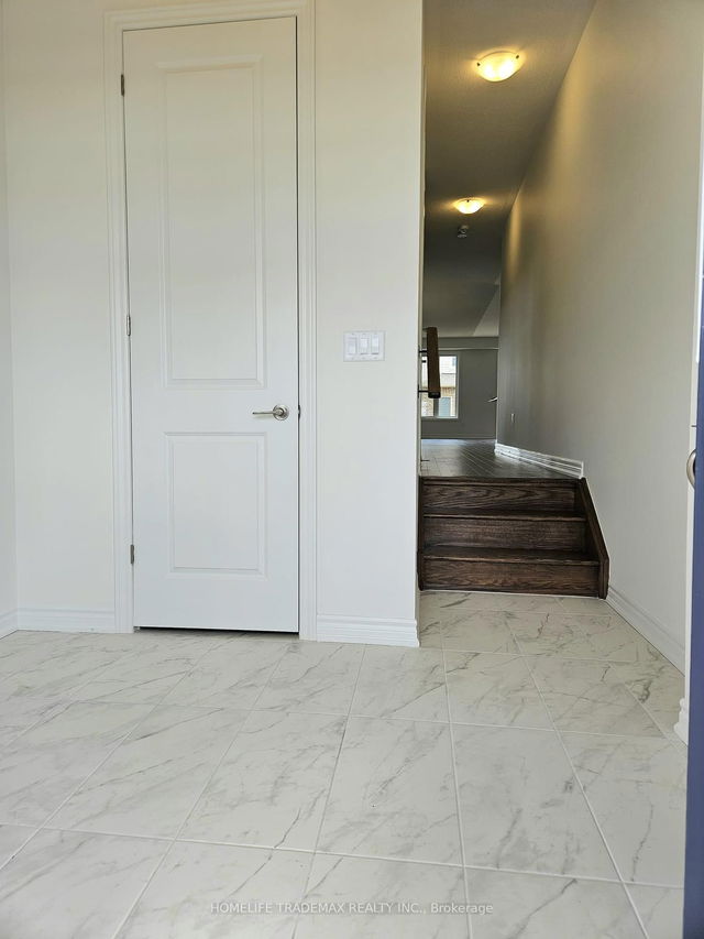 16 West Oak Trail