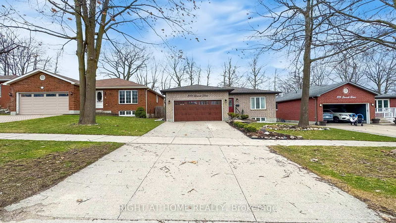 home for lease on Main floor-381 Leacock Drive