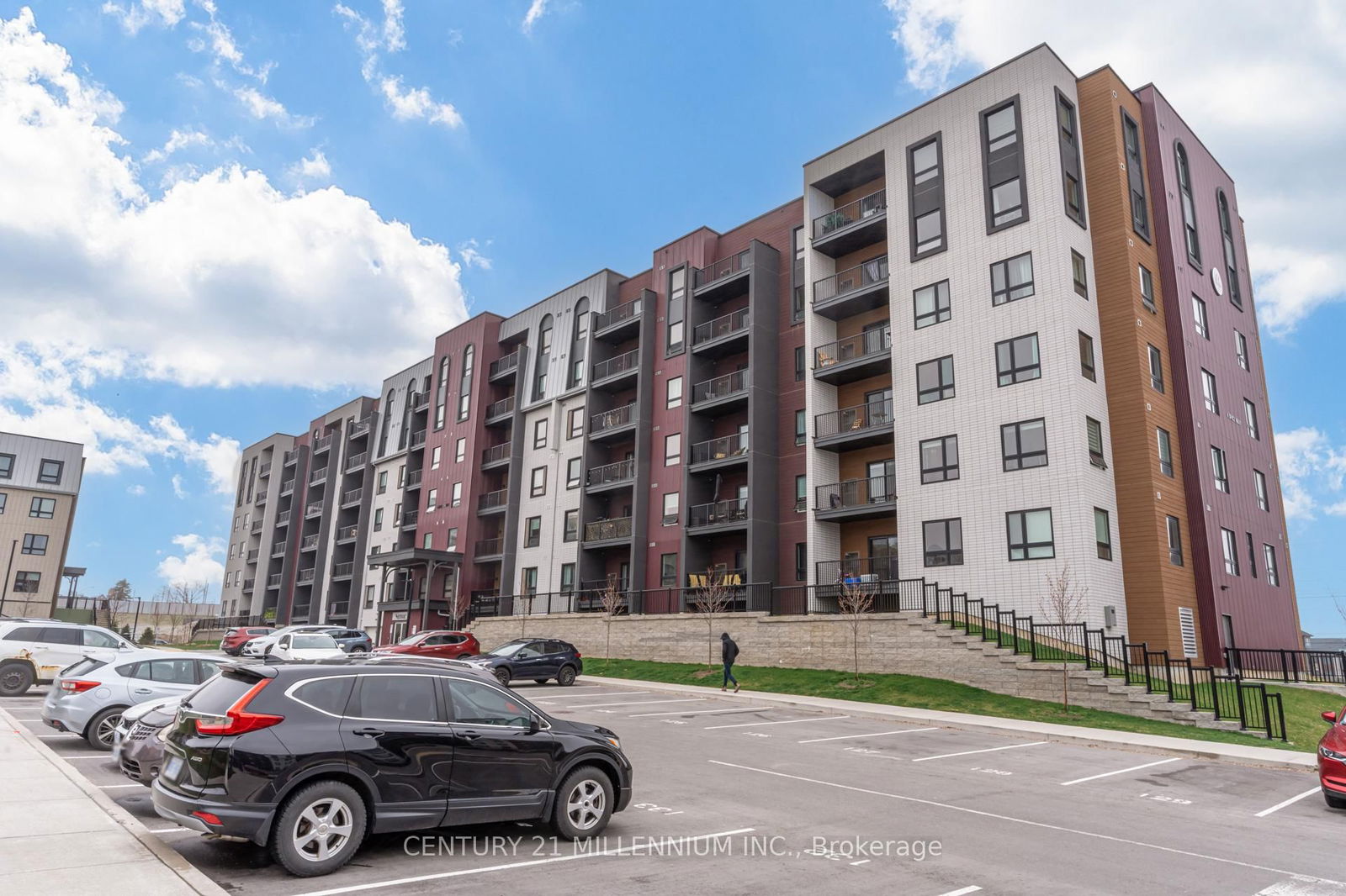 Condo for lease at 606-4 Spice Way, Barrie, Innis-Shore, L9J 0M2 - MLS: S12108716