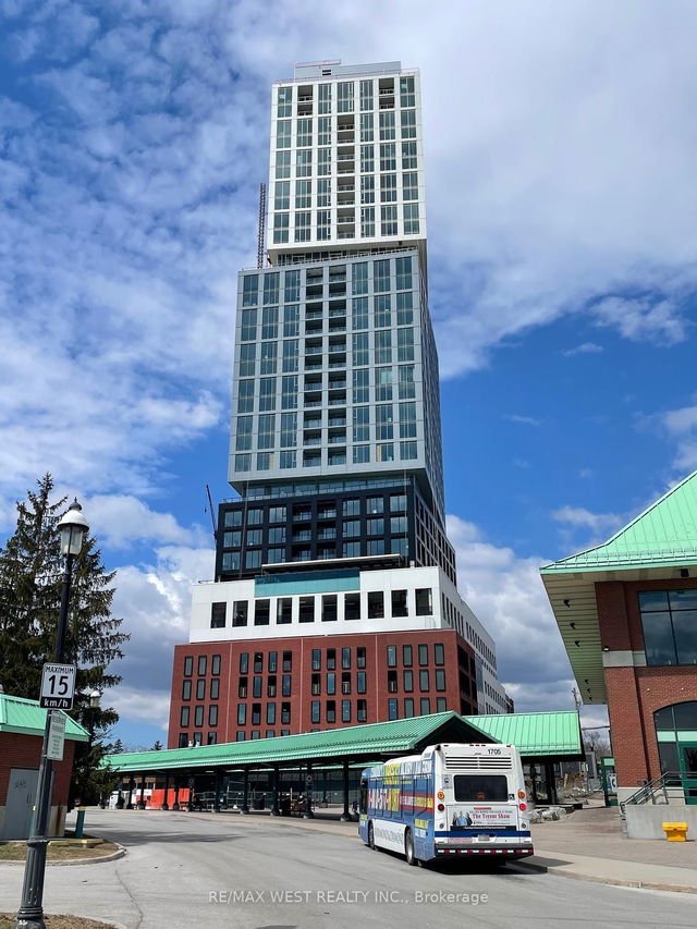 2206 - 39 Mary Street