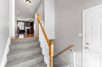 20 Meadowood Dr, Wasaga Beach - Wasaga Beach image-0-2