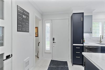 Unit 13 — 113 Escarpment Cres, Collingwood - Collingwood image-0-4
