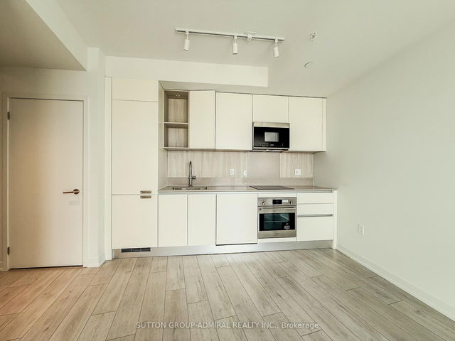 2906 - 39 Mary Street