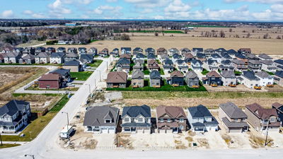 240 Springfield Cres, Clearview - Stayner image-0-1
