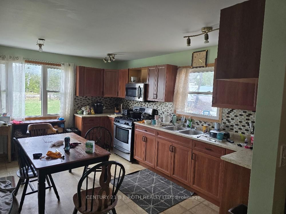 Detached House for sale at 2438 Uhthoff Line, Severn, Rural Severn, L3V 6H4 - MLS: S12111387