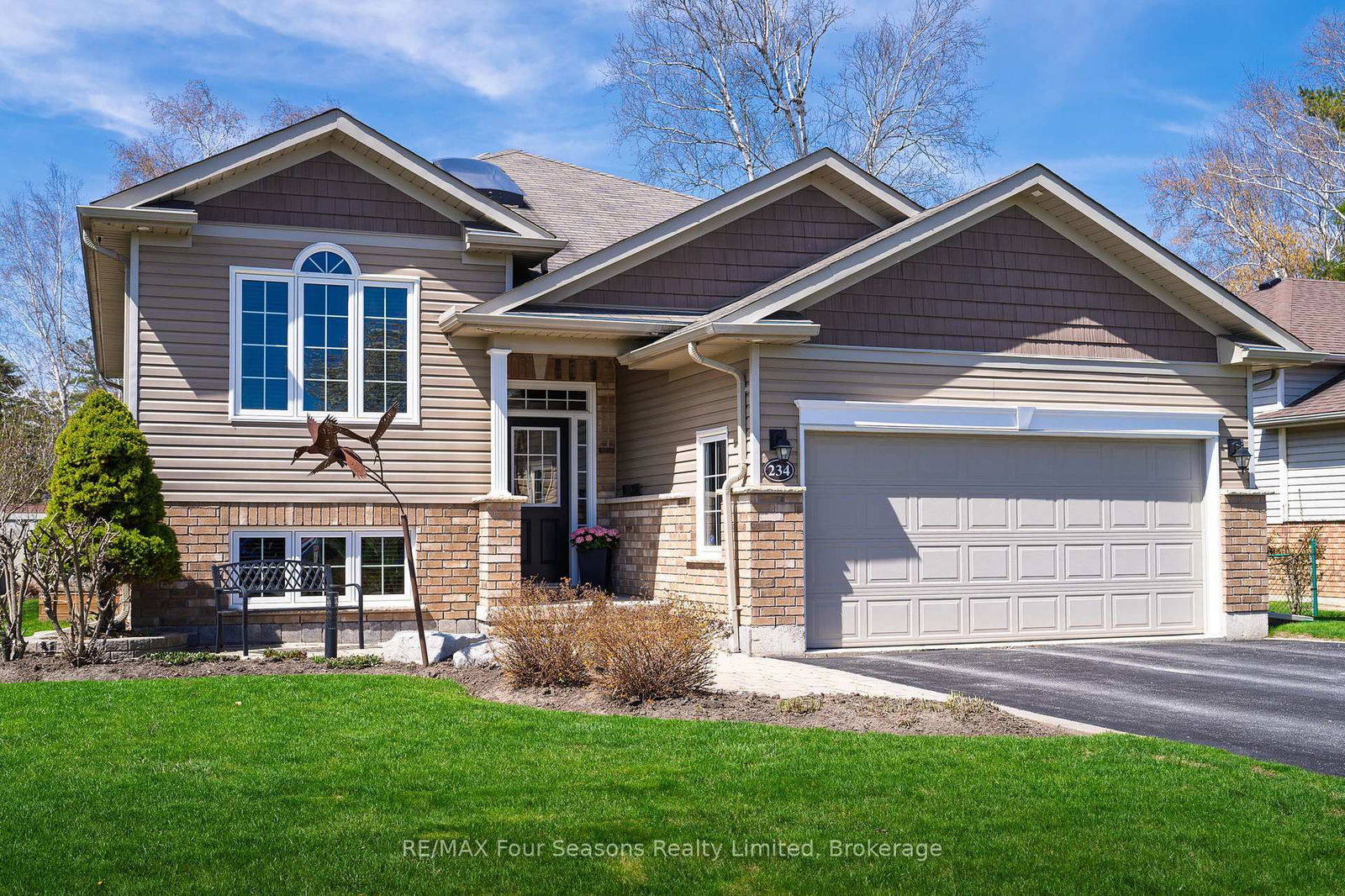 Detached House for sale at 234 Dominion Drive, Clearview, Stayner, L0M 1S0 - MLS: S12112025