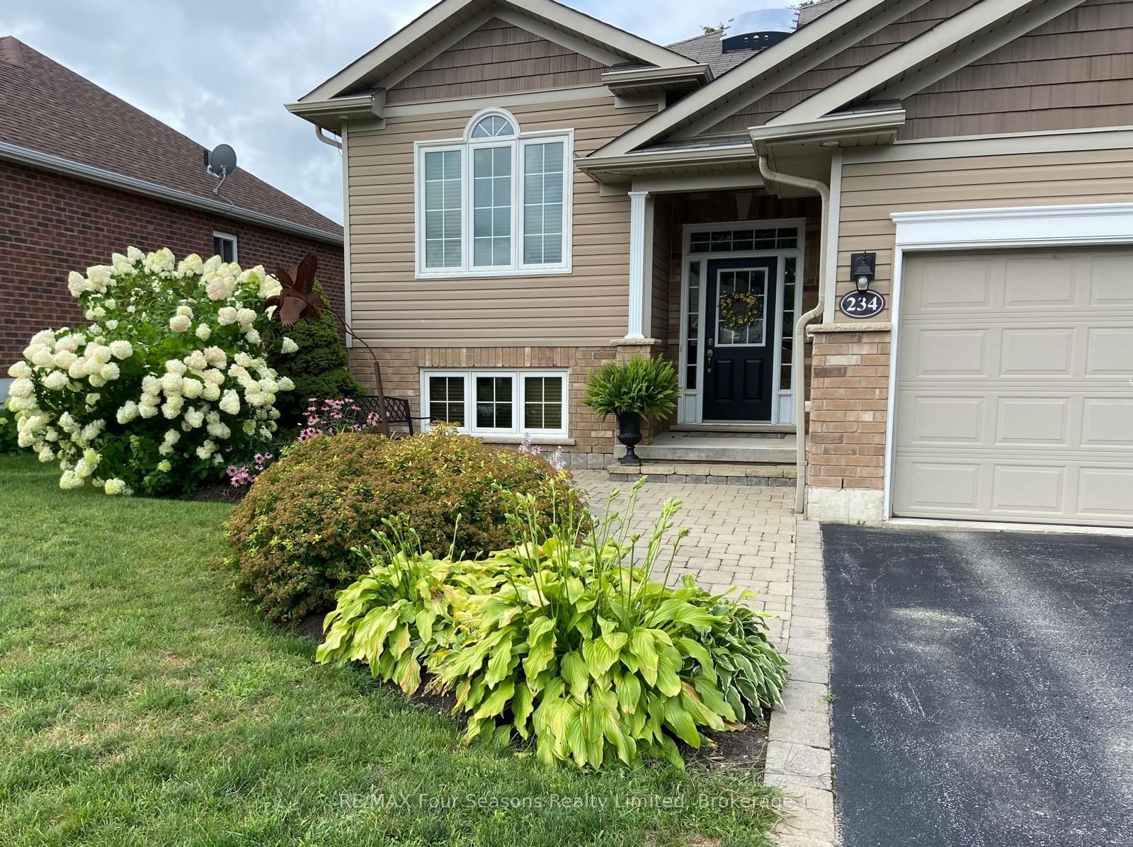 Detached House for sale at 234 Dominion Drive, Clearview, Stayner, L0M 1S0 - MLS: S12112025