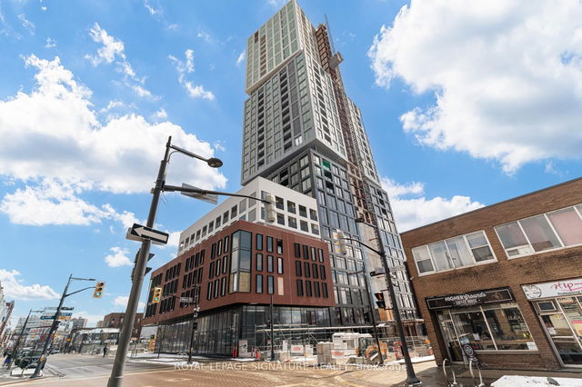 2404 - 39 Mary St Street