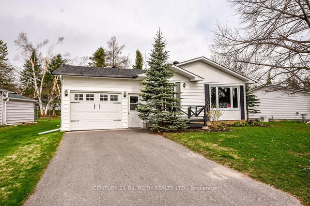 22 TAMARACK Drive