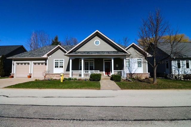 22 Newport Boulevard