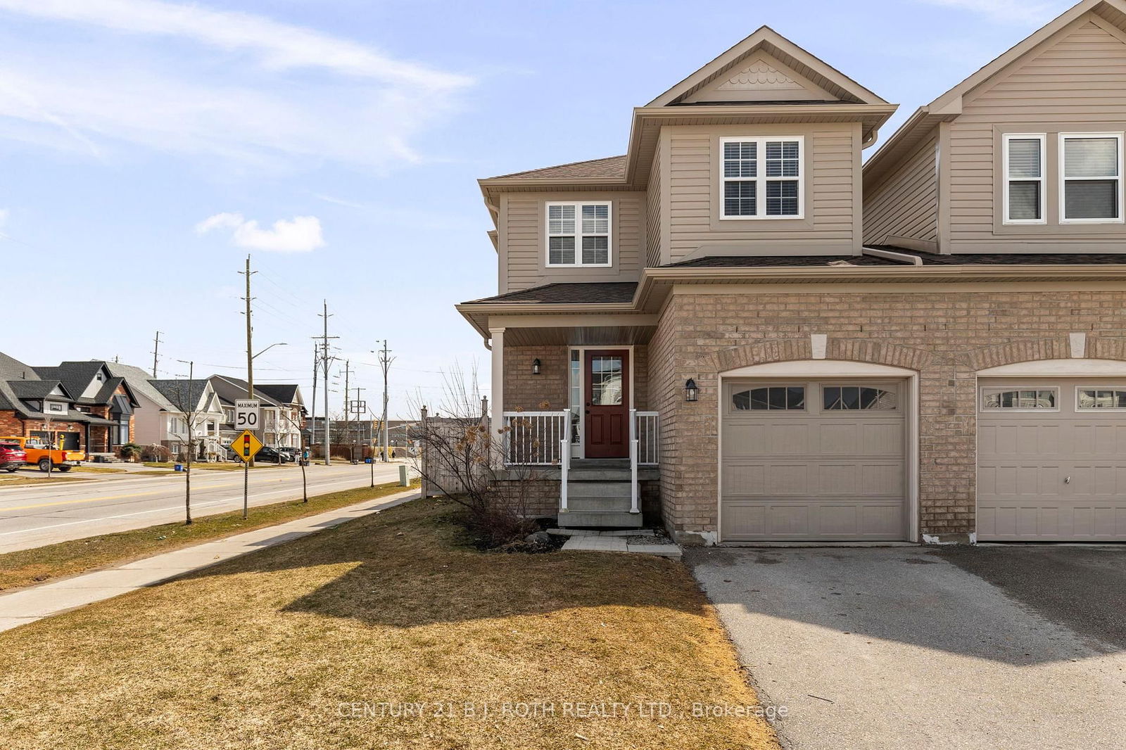 Townhouse for sale at 114 Majesty Boulevard, Barrie, Innis-Shore, L4M 0E5 - MLS: S12113724