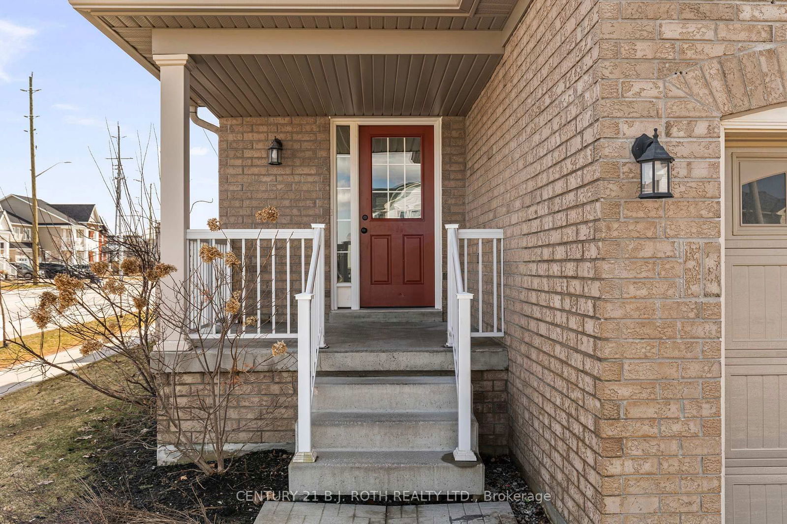 Townhouse for sale at 114 Majesty Boulevard, Barrie, Innis-Shore, L4M 0E5 - MLS: S12113724