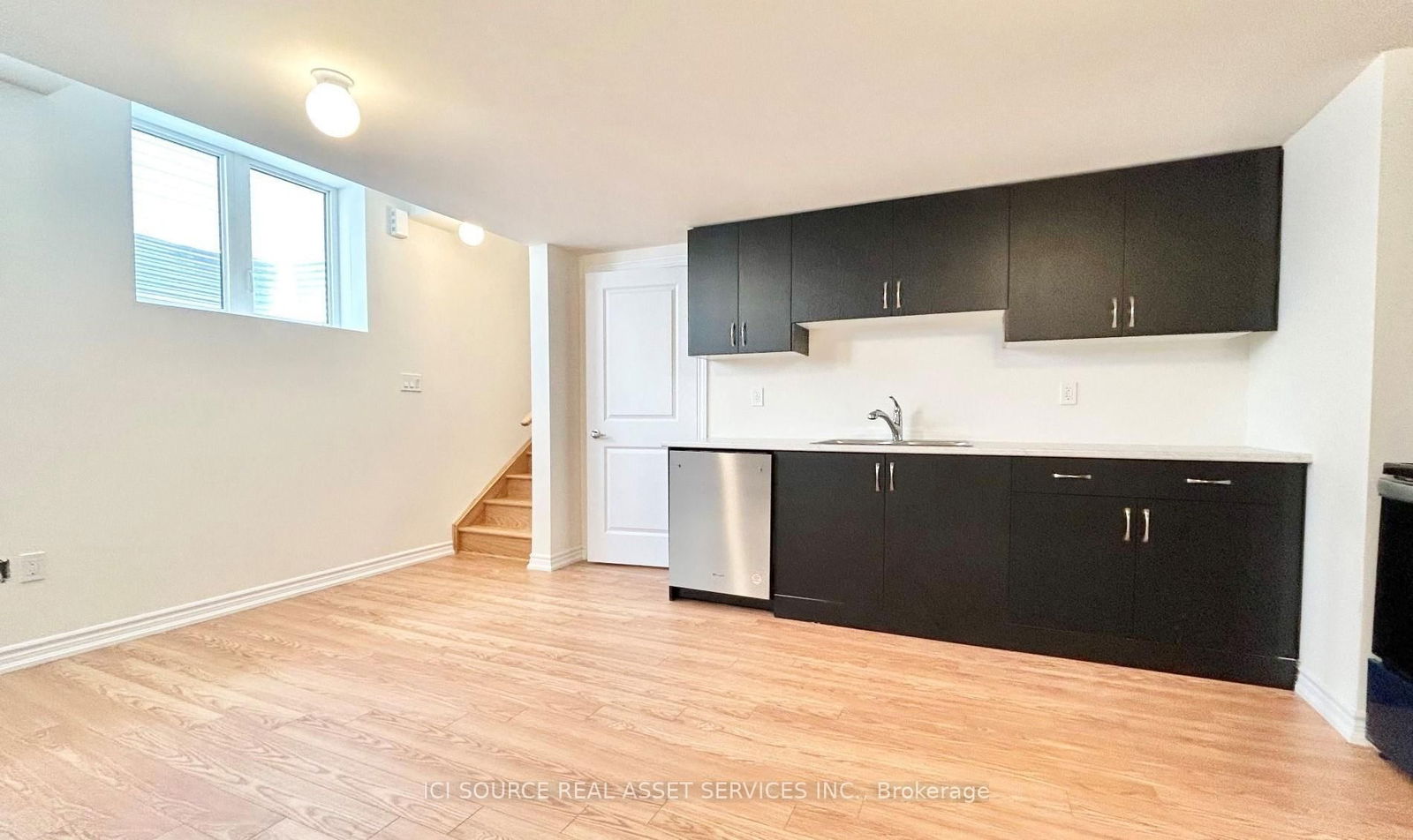 Detached House for lease at Unit 1-77 Valleybrook Road, Barrie, Rural Barrie Southeast, L9J 0L6 - MLS: S12114675