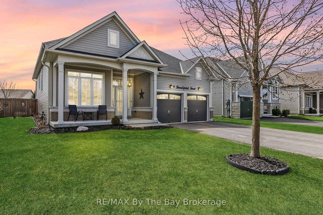 9 Broadpoint Street