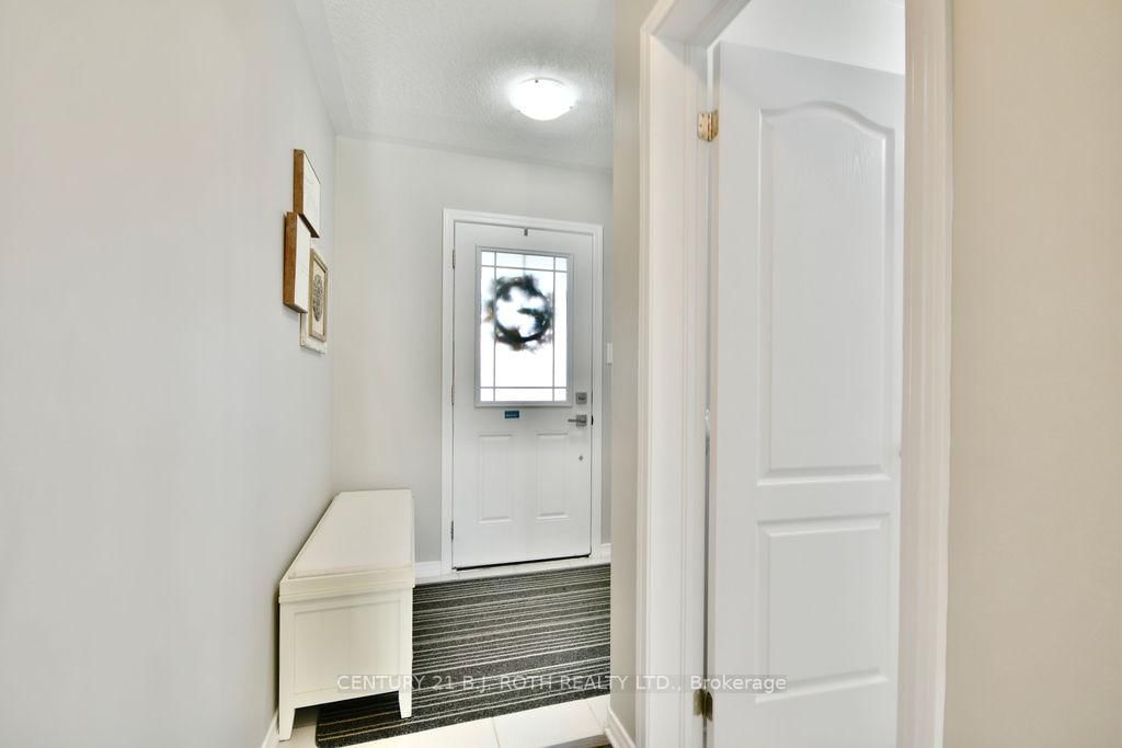 Townhouse for sale at 185 Diana Drive, Orillia, Orillia, L3V 8J8 - MLS: S12114795