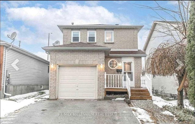 12 Assiniboine Drive
