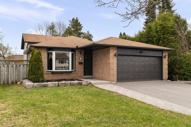 74 Bronte Crescent