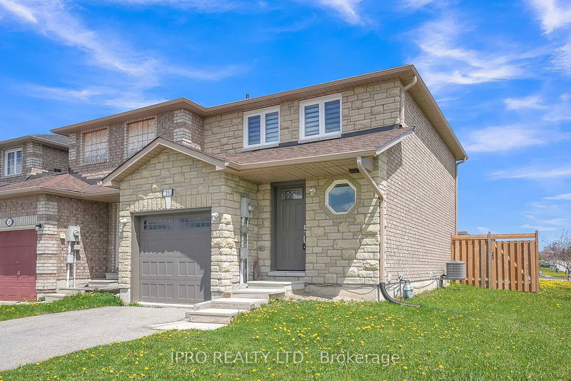 home for lease on 21 Majesty Boulevard