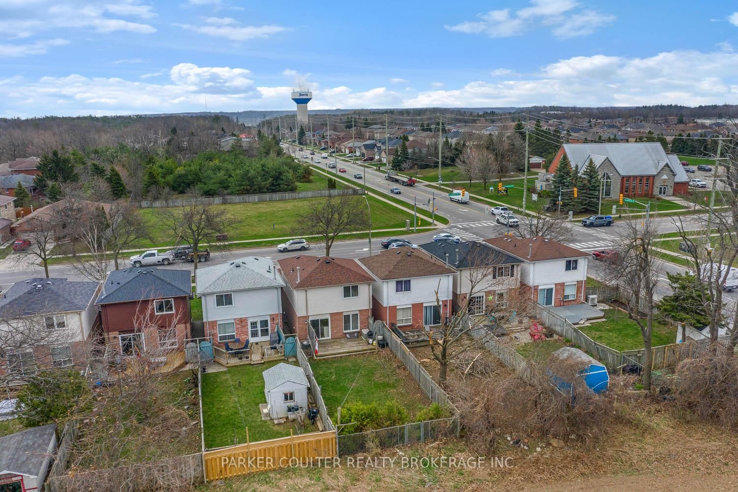 Detached House for sale at 386 Livingstone Street, Barrie, Northwest, L4N 7M9 - MLS: S12118077