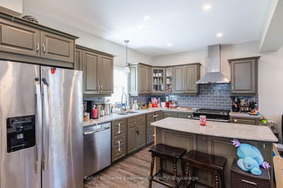 313 Mcnicoll St, Tay - Port McNicoll